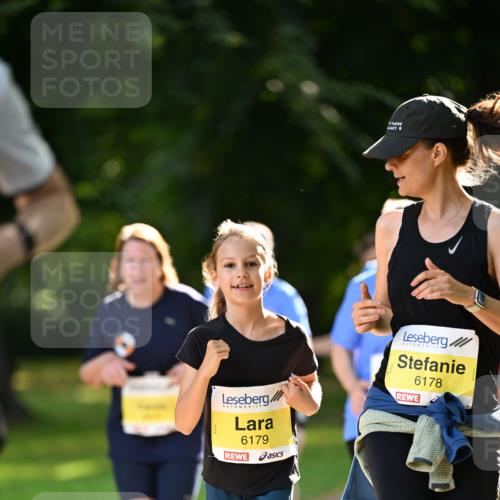 25.08.2024 - 20. Blankeneser Heldenlauf Dr. Thomas Lammeyer http://msf.ph/oto/6809032 25.08.2024 10:24:14 Laufen 6179, 6178 meine-sportfotos.de