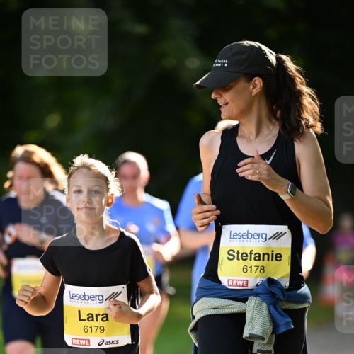 25.08.2024 - 20. Blankeneser Heldenlauf Dr. Thomas Lammeyer http://msf.ph/oto/6809033 25.08.2024 10:24:14 Laufen 6179, 6178 meine-sportfotos.de
