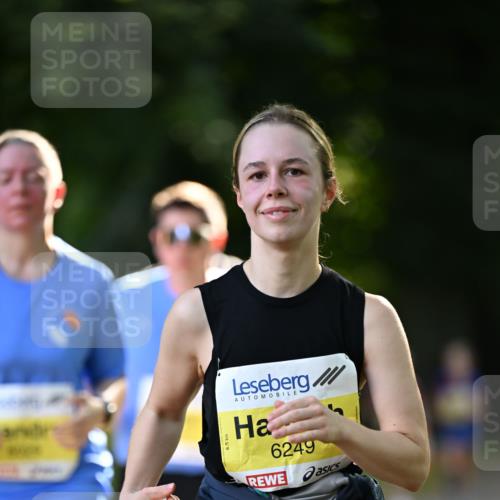 25.08.2024 - 20. Blankeneser Heldenlauf Dr. Thomas Lammeyer http://msf.ph/oto/6809047 25.08.2024 10:24:17 Laufen 6249 meine-sportfotos.de