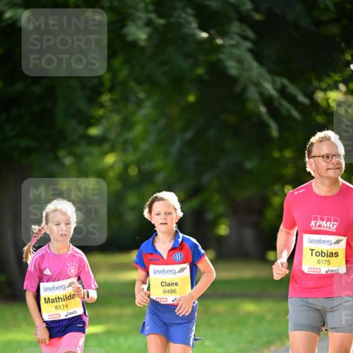 25.08.2024 - 20. Blankeneser Heldenlauf Dr. Thomas Lammeyer http://msf.ph/oto/6809081 25.08.2024 10:24:24 Laufen 6174, 6486, 6175 meine-sportfotos.de