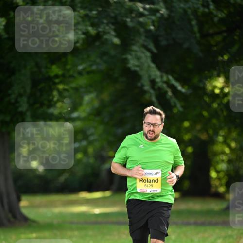 25.08.2024 - 20. Blankeneser Heldenlauf Dr. Thomas Lammeyer http://msf.ph/oto/6809124 25.08.2024 10:24:33 Laufen 6125 meine-sportfotos.de
