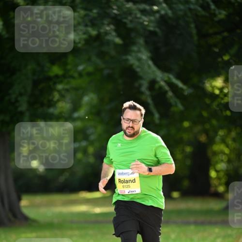 25.08.2024 - 20. Blankeneser Heldenlauf Dr. Thomas Lammeyer http://msf.ph/oto/6809127 25.08.2024 10:24:34 Laufen 6125 meine-sportfotos.de