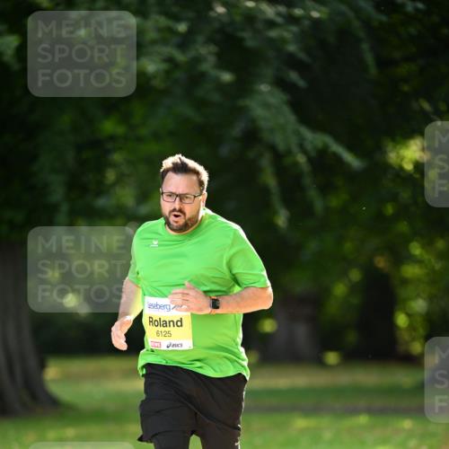 25.08.2024 - 20. Blankeneser Heldenlauf Dr. Thomas Lammeyer http://msf.ph/oto/6809133 25.08.2024 10:24:34 Laufen 6125 meine-sportfotos.de