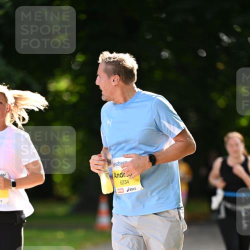 25.08.2024 - 20. Blankeneser Heldenlauf Dr. Thomas Lammeyer http://msf.ph/oto/6809160 25.08.2024 10:24:41 Laufen 6234 meine-sportfotos.de