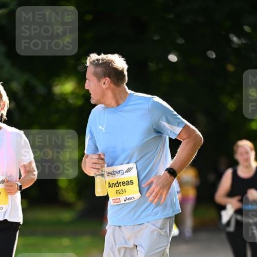 25.08.2024 - 20. Blankeneser Heldenlauf Dr. Thomas Lammeyer http://msf.ph/oto/6809161 25.08.2024 10:24:41 Laufen 6234 meine-sportfotos.de
