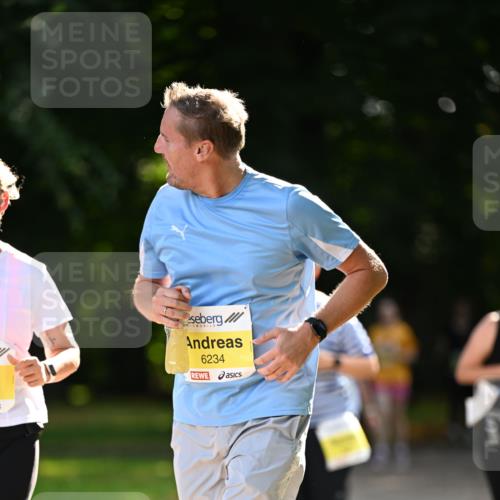 25.08.2024 - 20. Blankeneser Heldenlauf Dr. Thomas Lammeyer http://msf.ph/oto/6809163 25.08.2024 10:24:42 Laufen 6234 meine-sportfotos.de