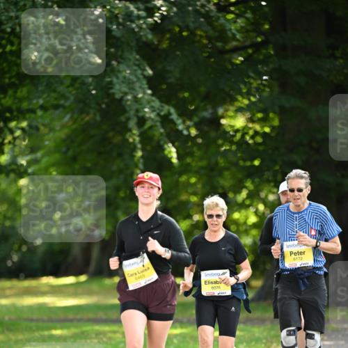 25.08.2024 - 20. Blankeneser Heldenlauf Dr. Thomas Lammeyer http://msf.ph/oto/6809236 25.08.2024 10:25:05 Laufen 6469, 6076, 6172 meine-sportfotos.de