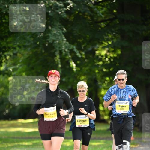 25.08.2024 - 20. Blankeneser Heldenlauf Dr. Thomas Lammeyer http://msf.ph/oto/6809240 25.08.2024 10:25:05 Laufen 6469, 6076, 6172 meine-sportfotos.de