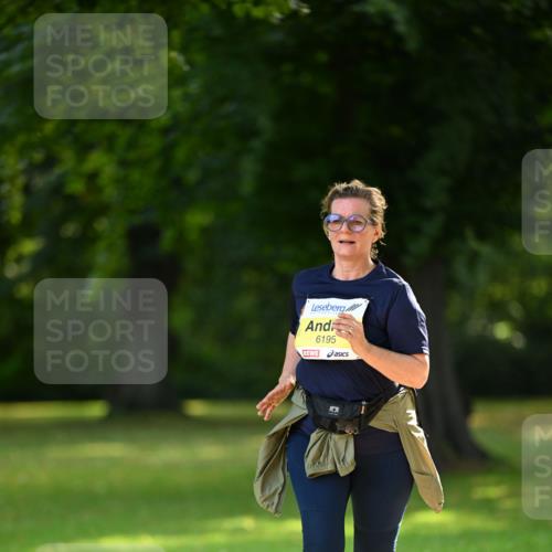25.08.2024 - 20. Blankeneser Heldenlauf Dr. Thomas Lammeyer http://msf.ph/oto/6809366 25.08.2024 10:25:35 Laufen 6195 meine-sportfotos.de
