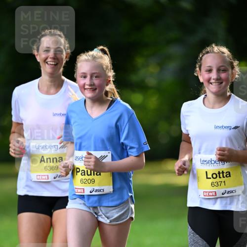 25.08.2024 - 20. Blankeneser Heldenlauf Dr. Thomas Lammeyer http://msf.ph/oto/6809418 25.08.2024 10:25:45 Laufen 6369, 6209, 6371 meine-sportfotos.de