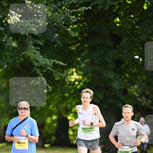 25.08.2024 - 20. Blankeneser Heldenlauf Dr. Thomas Lammeyer http://msf.ph/oto/6809708 25.08.2024 10:28:37 Laufen 6056, 1434, 1139 meine-sportfotos.de