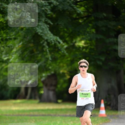 25.08.2024 - 20. Blankeneser Heldenlauf Dr. Thomas Lammeyer http://msf.ph/oto/6809921 25.08.2024 10:30:16 Laufen 1288 meine-sportfotos.de