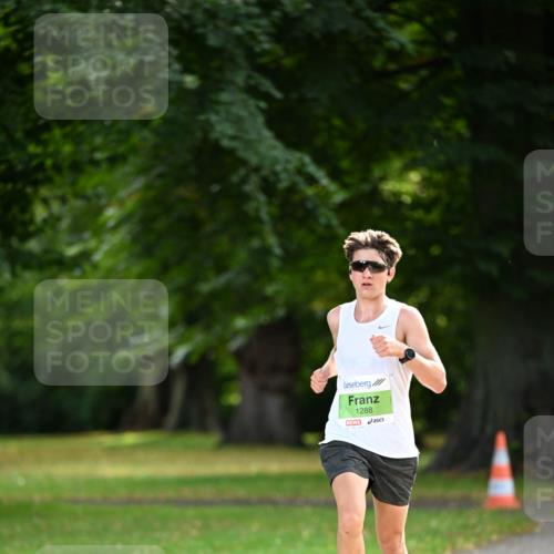 25.08.2024 - 20. Blankeneser Heldenlauf Dr. Thomas Lammeyer http://msf.ph/oto/6809924 25.08.2024 10:30:16 Laufen 1288 meine-sportfotos.de