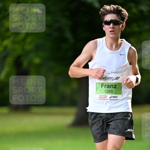25.08.2024 - 20. Blankeneser Heldenlauf Dr. Thomas Lammeyer http://msf.ph/oto/6809938 25.08.2024 10:30:18 Laufen 1288 meine-sportfotos.de