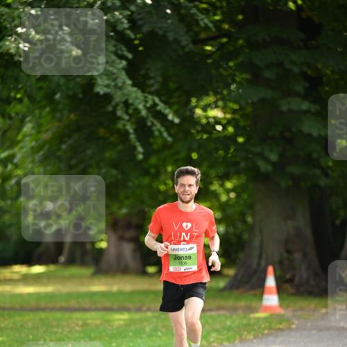 25.08.2024 - 20. Blankeneser Heldenlauf Dr. Thomas Lammeyer http://msf.ph/oto/6809987 25.08.2024 10:32:09 Laufen 1106 meine-sportfotos.de