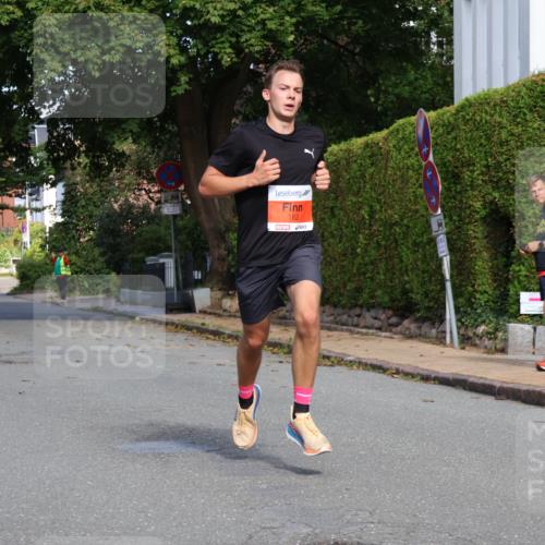 25.08.2024 - 20. Blankeneser Heldenlauf Strokosch-Dieckow http://msf.ph/oto/6813896 25.08.2024 09:32:55 Ziel 182 meine-sportfotos.de