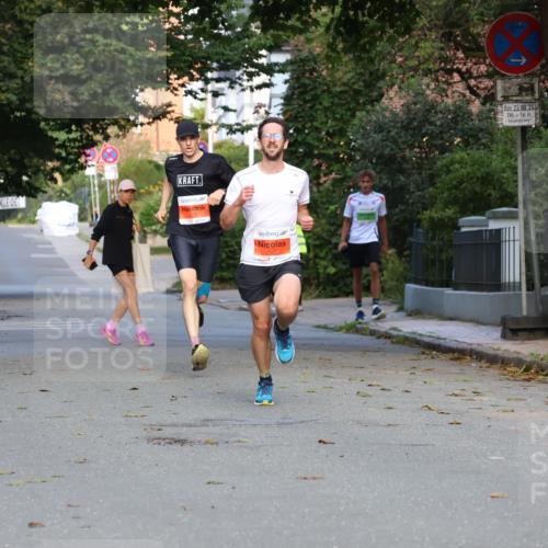25.08.2024 - 20. Blankeneser Heldenlauf Strokosch-Dieckow http://msf.ph/oto/6813917 25.08.2024 09:34:08 Ziel 158, 235, 270 meine-sportfotos.de