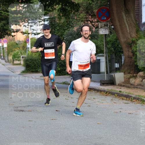 25.08.2024 - 20. Blankeneser Heldenlauf Strokosch-Dieckow http://msf.ph/oto/6813924 25.08.2024 09:34:10 Ziel 158, 235, 270 meine-sportfotos.de