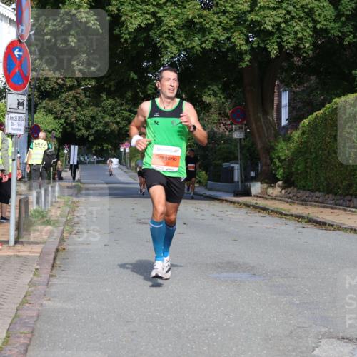 25.08.2024 - 20. Blankeneser Heldenlauf Strokosch-Dieckow http://msf.ph/oto/6814133 25.08.2024 09:35:58 Ziel 174, 210, 214, 215 meine-sportfotos.de