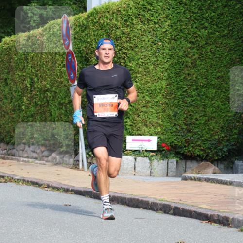 25.08.2024 - 20. Blankeneser Heldenlauf Strokosch-Dieckow http://msf.ph/oto/6814175 25.08.2024 09:36:06 Ziel 214, 215 meine-sportfotos.de