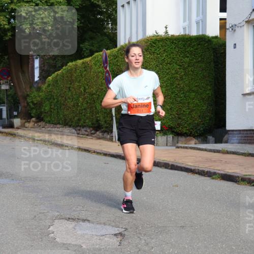 25.08.2024 - 20. Blankeneser Heldenlauf Strokosch-Dieckow http://msf.ph/oto/6814198 25.08.2024 09:36:08 Ziel 214, 215 meine-sportfotos.de