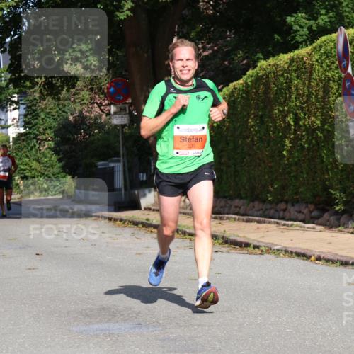 25.08.2024 - 20. Blankeneser Heldenlauf Strokosch-Dieckow http://msf.ph/oto/6814442 25.08.2024 09:37:57 Ziel 205, 209, 242 meine-sportfotos.de