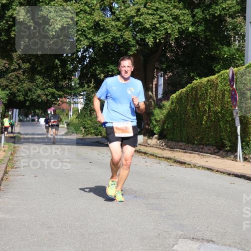 25.08.2024 - 20. Blankeneser Heldenlauf Strokosch-Dieckow http://msf.ph/oto/6814564 25.08.2024 09:39:10 Ziel 126, 145, 265 meine-sportfotos.de