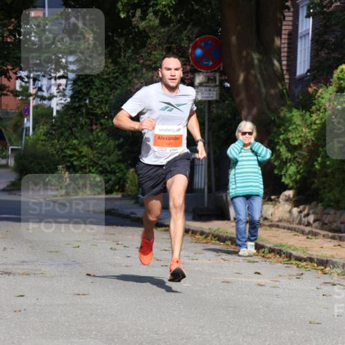 25.08.2024 - 20. Blankeneser Heldenlauf Strokosch-Dieckow http://msf.ph/oto/6814596 25.08.2024 09:39:14 Ziel 126, 145, 156, 265 meine-sportfotos.de