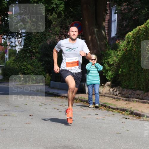 25.08.2024 - 20. Blankeneser Heldenlauf Strokosch-Dieckow http://msf.ph/oto/6814600 25.08.2024 09:39:15 Ziel 126, 145, 156, 265 meine-sportfotos.de
