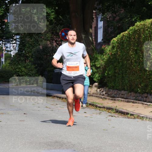25.08.2024 - 20. Blankeneser Heldenlauf Strokosch-Dieckow http://msf.ph/oto/6814603 25.08.2024 09:39:15 Ziel 126, 145, 156, 265 meine-sportfotos.de