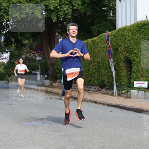25.08.2024 - 20. Blankeneser Heldenlauf Strokosch-Dieckow http://msf.ph/oto/6814662 25.08.2024 09:39:22 Ziel 156, 265 meine-sportfotos.de