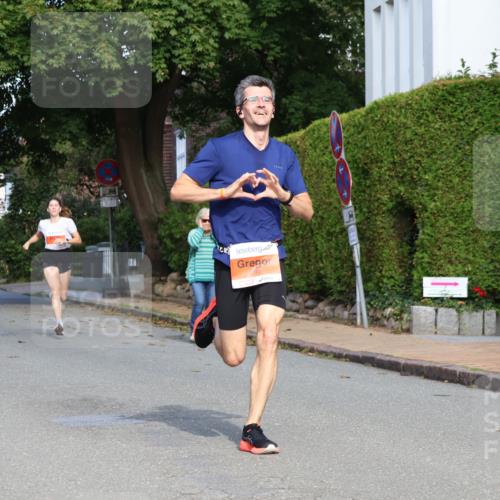 25.08.2024 - 20. Blankeneser Heldenlauf Strokosch-Dieckow http://msf.ph/oto/6814665 25.08.2024 09:39:22 Ziel 156, 265 meine-sportfotos.de