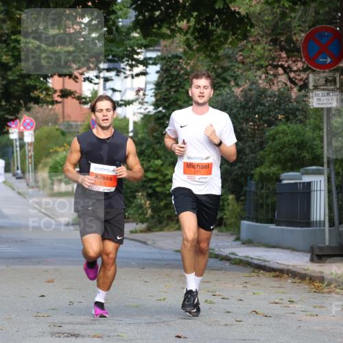 25.08.2024 - 20. Blankeneser Heldenlauf Strokosch-Dieckow http://msf.ph/oto/6814737 25.08.2024 09:39:56 Ziel 220, 221, 233 meine-sportfotos.de