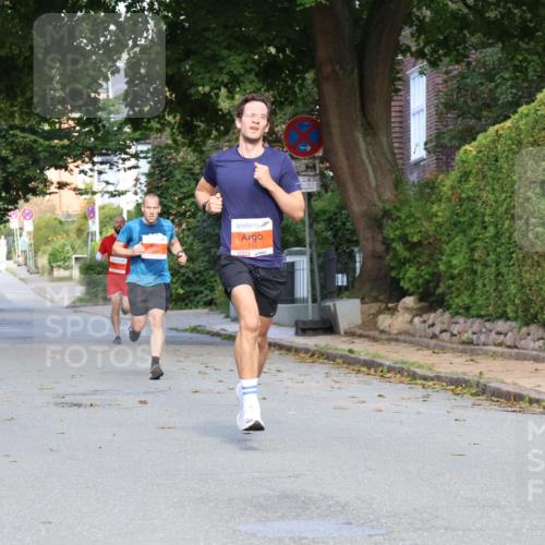 25.08.2024 - 20. Blankeneser Heldenlauf Strokosch-Dieckow http://msf.ph/oto/6814917 25.08.2024 09:40:37 Ziel 137, 152, 204 meine-sportfotos.de