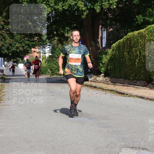 25.08.2024 - 20. Blankeneser Heldenlauf Strokosch-Dieckow http://msf.ph/oto/6815046 25.08.2024 09:41:17 Ziel 105, 148, 206 meine-sportfotos.de