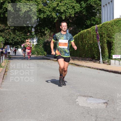 25.08.2024 - 20. Blankeneser Heldenlauf Strokosch-Dieckow http://msf.ph/oto/6815055 25.08.2024 09:41:18 Ziel 105, 148, 206 meine-sportfotos.de