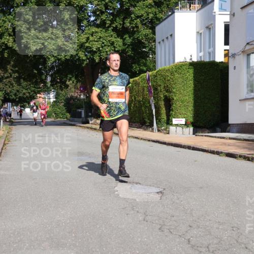 25.08.2024 - 20. Blankeneser Heldenlauf Strokosch-Dieckow http://msf.ph/oto/6815060 25.08.2024 09:41:18 Ziel 105, 148, 206 meine-sportfotos.de