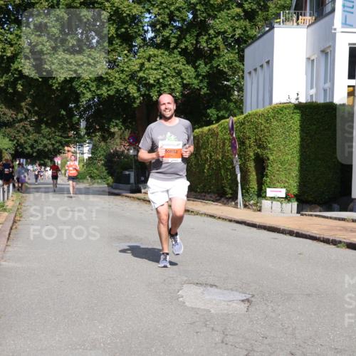 25.08.2024 - 20. Blankeneser Heldenlauf Strokosch-Dieckow http://msf.ph/oto/6815128 25.08.2024 09:41:28 Ziel 105, 121, 288 meine-sportfotos.de