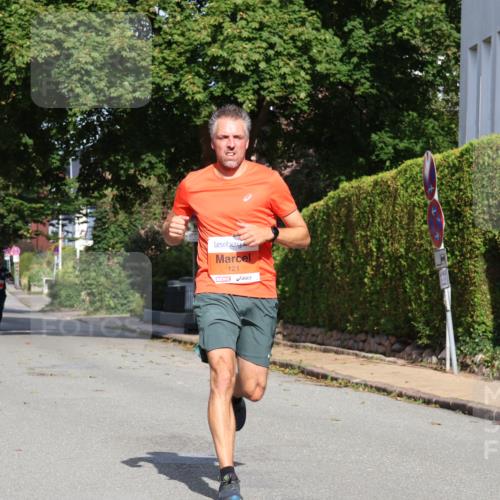 25.08.2024 - 20. Blankeneser Heldenlauf Strokosch-Dieckow http://msf.ph/oto/6815216 25.08.2024 09:41:37 Ziel 121, 255, 288 meine-sportfotos.de