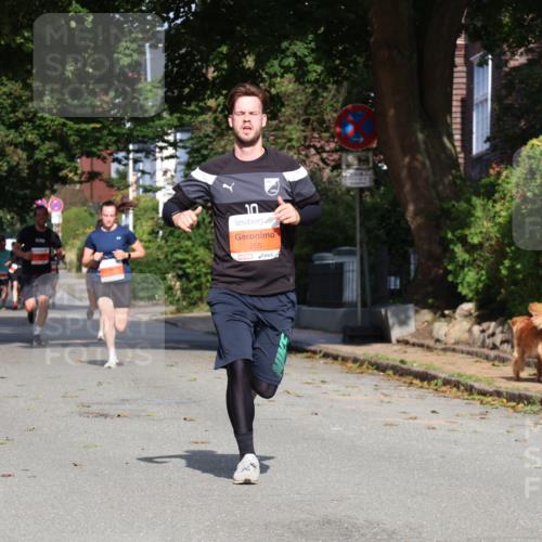 25.08.2024 - 20. Blankeneser Heldenlauf Strokosch-Dieckow http://msf.ph/oto/6815247 25.08.2024 09:41:45 Ziel 115, 124, 134, 255 meine-sportfotos.de