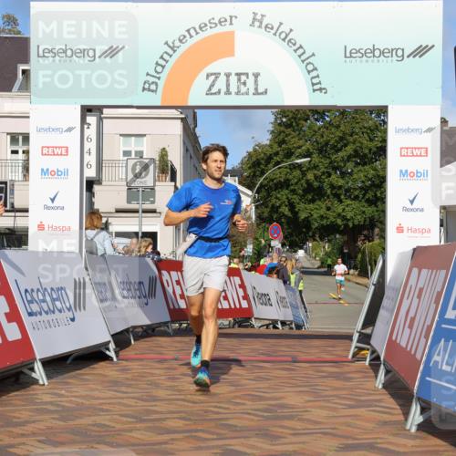 25.08.2024 - 20. Blankeneser Heldenlauf Strokosch-Dieckow http://msf.ph/oto/6815257 25.08.2024 09:34:49 Ziel 235 meine-sportfotos.de