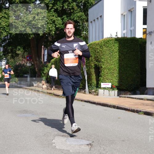 25.08.2024 - 20. Blankeneser Heldenlauf Strokosch-Dieckow http://msf.ph/oto/6815260 25.08.2024 09:41:47 Ziel 115, 124, 134, 255 meine-sportfotos.de