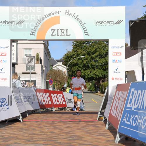 25.08.2024 - 20. Blankeneser Heldenlauf Strokosch-Dieckow http://msf.ph/oto/6815282 25.08.2024 09:34:56 Ziel 235, 287 meine-sportfotos.de
