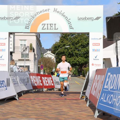 25.08.2024 - 20. Blankeneser Heldenlauf Strokosch-Dieckow http://msf.ph/oto/6815290 25.08.2024 09:34:57 Ziel 287 meine-sportfotos.de