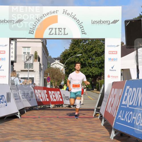 25.08.2024 - 20. Blankeneser Heldenlauf Strokosch-Dieckow http://msf.ph/oto/6815297 25.08.2024 09:34:57 Ziel 287 meine-sportfotos.de