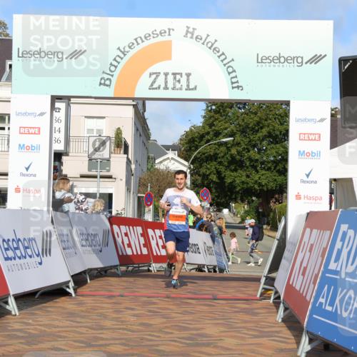 25.08.2024 - 20. Blankeneser Heldenlauf Strokosch-Dieckow http://msf.ph/oto/6815333 25.08.2024 09:35:25 Ziel 160 meine-sportfotos.de