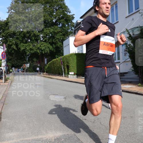 25.08.2024 - 20. Blankeneser Heldenlauf Strokosch-Dieckow http://msf.ph/oto/6815337 25.08.2024 09:41:55 Ziel 115, 124, 130, 134, 167, 175, 223 meine-sportfotos.de