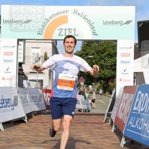 25.08.2024 - 20. Blankeneser Heldenlauf Strokosch-Dieckow http://msf.ph/oto/6815374 25.08.2024 09:35:27 Ziel 160 meine-sportfotos.de