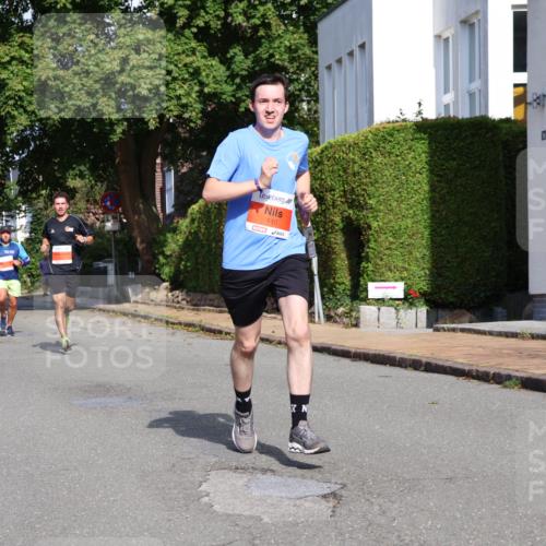 25.08.2024 - 20. Blankeneser Heldenlauf Strokosch-Dieckow http://msf.ph/oto/6815424 25.08.2024 09:42:08 Ziel 110, 125, 130, 167, 175, 223, 264 meine-sportfotos.de