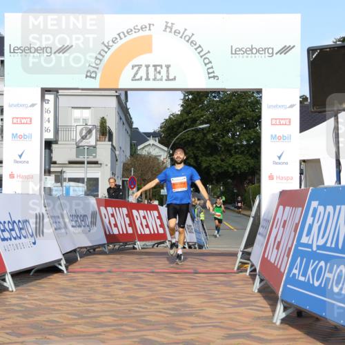 25.08.2024 - 20. Blankeneser Heldenlauf Strokosch-Dieckow http://msf.ph/oto/6815483 25.08.2024 09:36:09 Ziel 174, 236 meine-sportfotos.de